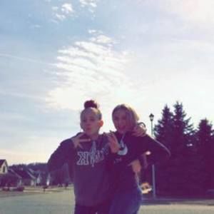 Meet your Posher, Elizabeth